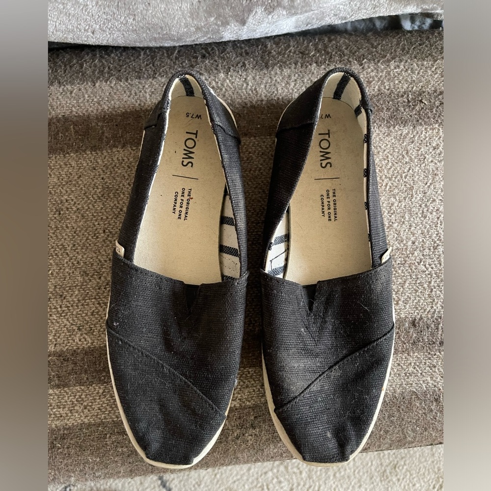 Tom’s slip on shoes